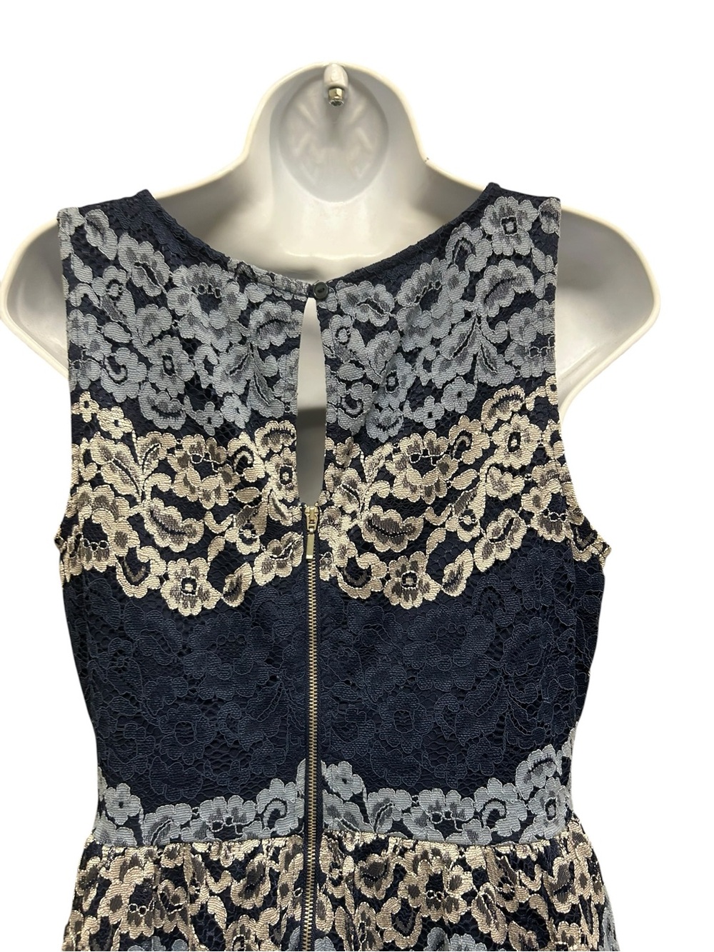 Ricki's Blue Silver Lace Lined Feminine Dress Size S - Picture 4 of 7